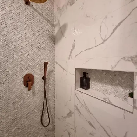 Luxe * Split